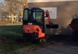 Buiten Gewoon - Ludema  Kubota KX019-4